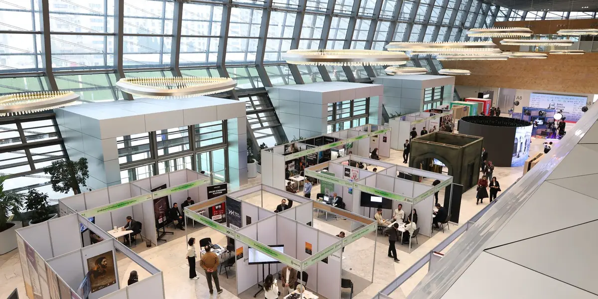 Exhibitor booths at a trade show, from above